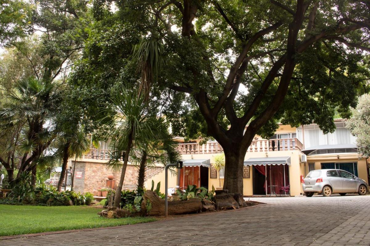 Gemstone Guest House Klerksdorp Εξωτερικό φωτογραφία