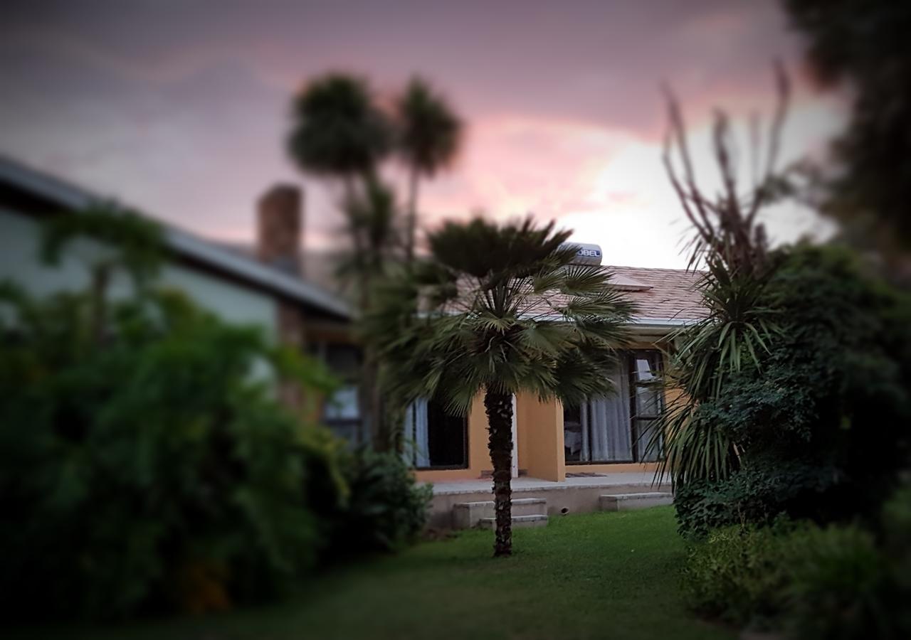 Gemstone Guest House Klerksdorp Εξωτερικό φωτογραφία