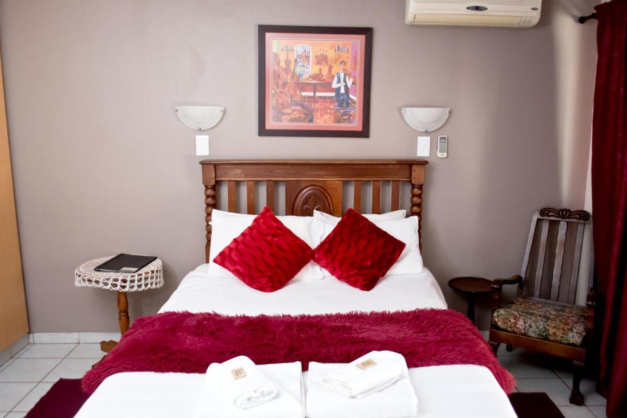 Gemstone Guest House Klerksdorp Εξωτερικό φωτογραφία
